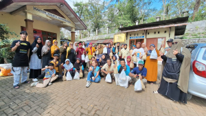 Berbagi Tanpa Batas, Komunitas di Temanggung Hadirkan Kebahagiaan untuk Pemulung