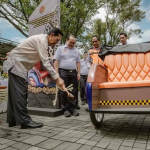 Gubernur DIY Sri Sultan HB X, Lakukan Seremoni Becak Listrik Sebanyak 50 Unit